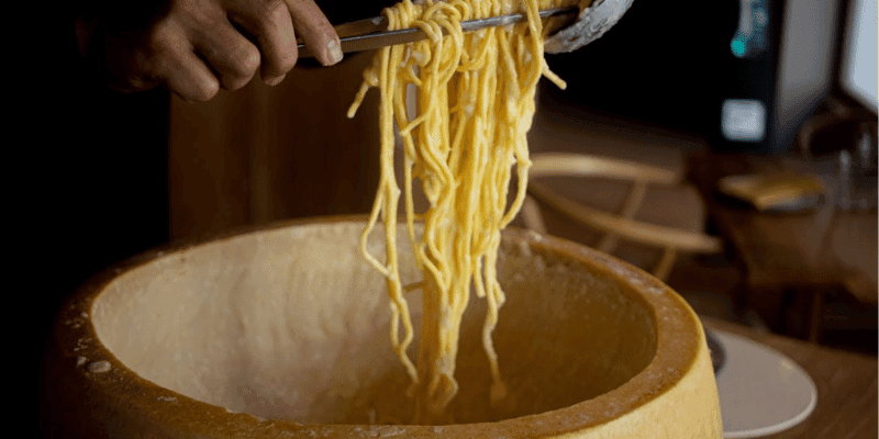 Spaguetti al bowl de Queso.